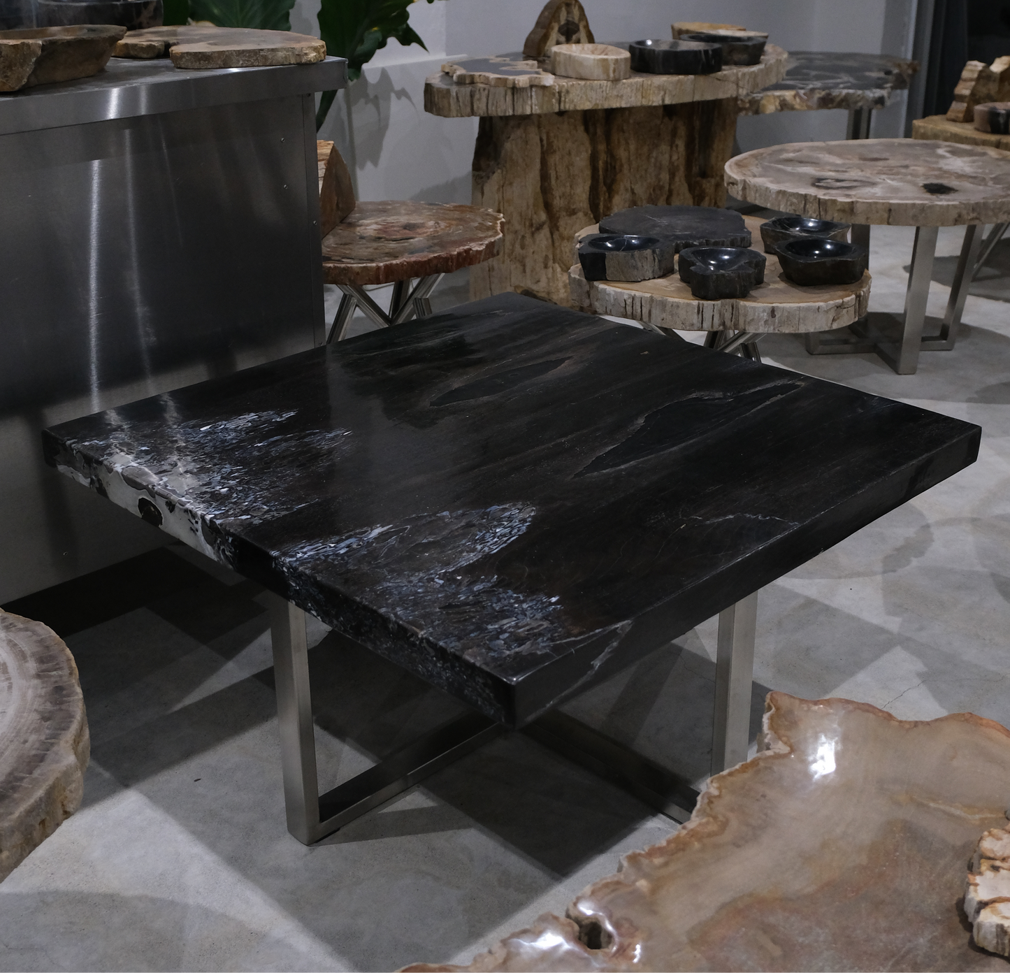 Square Table #001