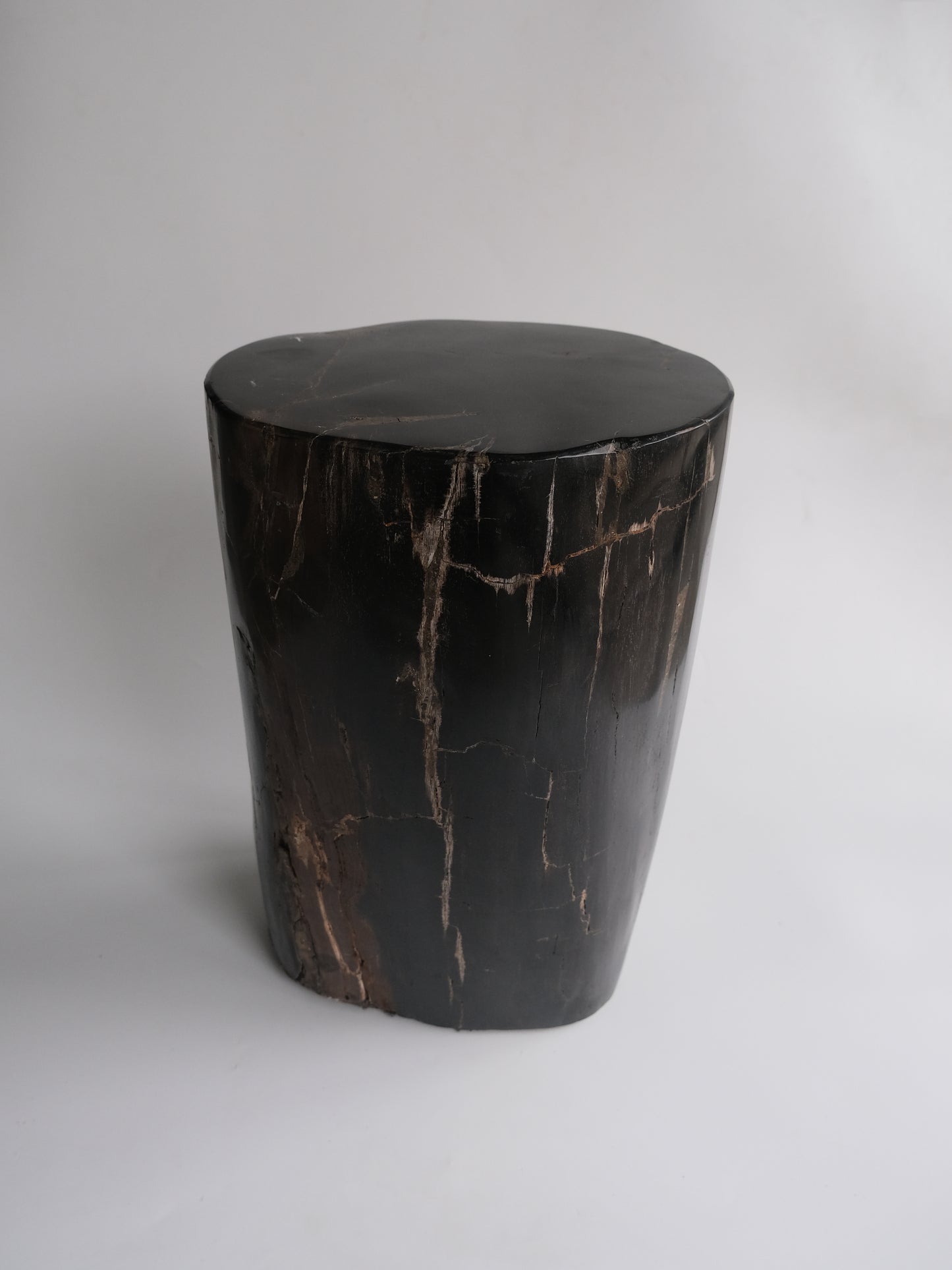 Stool #048