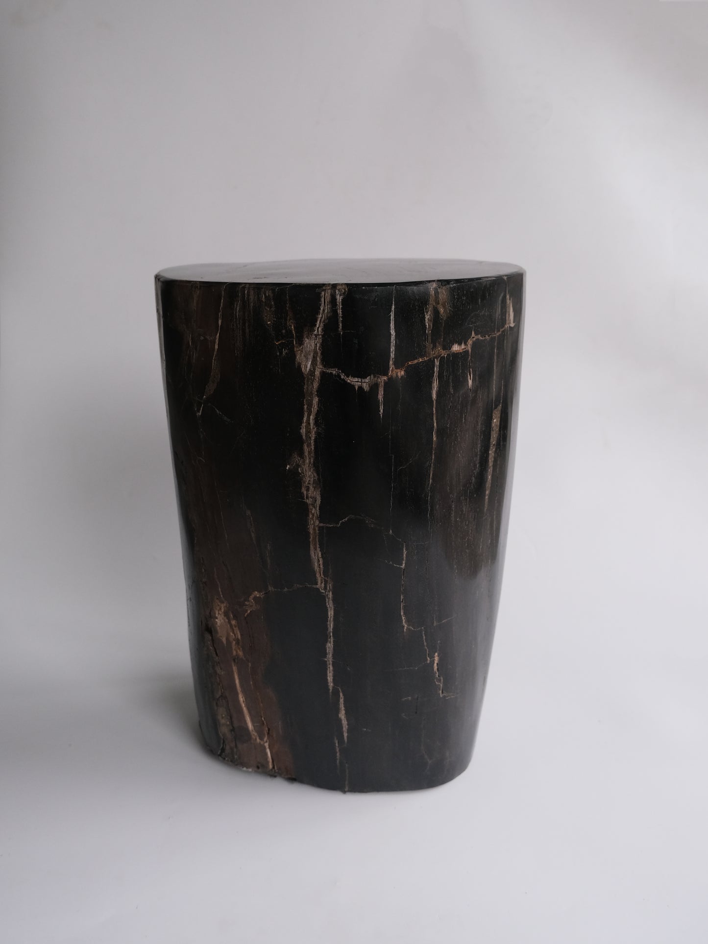 Stool #048