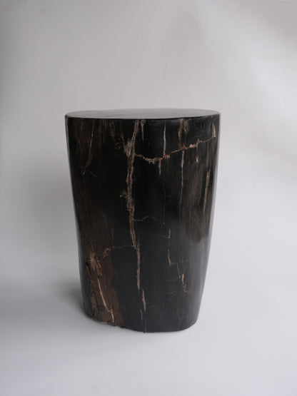 Stool #048