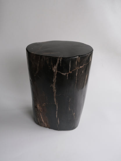 Stool #048