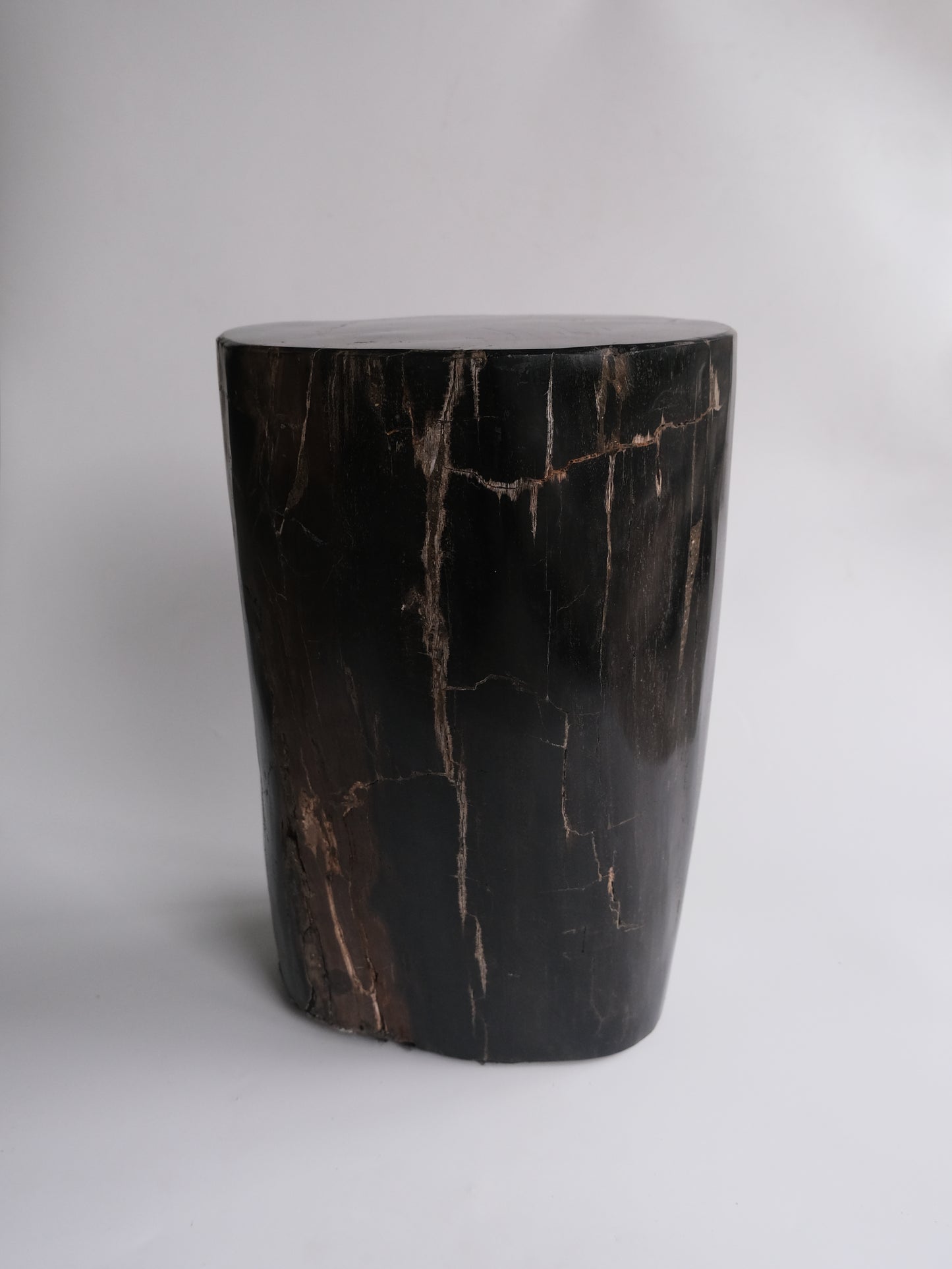 Stool #048